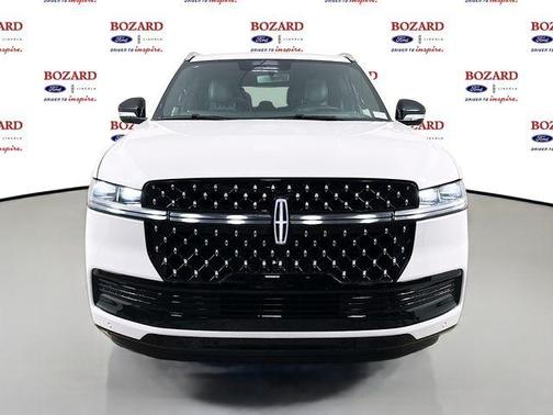 2025 Lincoln Navigator Black Label