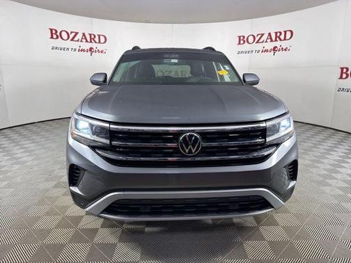 2023 Volkswagen Atlas 3.6L SE w/Technology