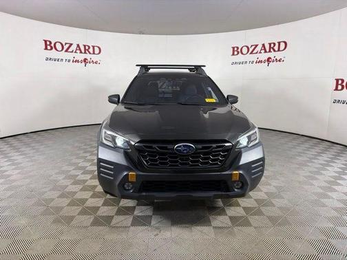 Crystal Black Silica 2023 Subaru Outback Wilderness