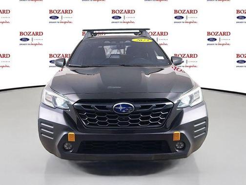 Crystal Black Silica 2023 Subaru Outback Wilderness