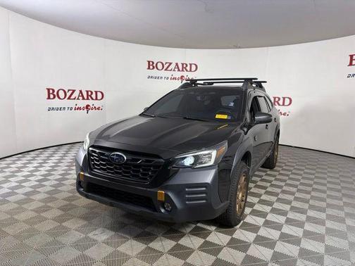 Crystal Black Silica 2023 Subaru Outback Wilderness