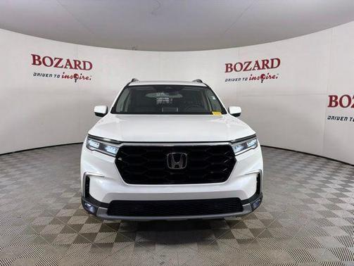 Platinum White Pearl 2025 Honda Pilot Touring