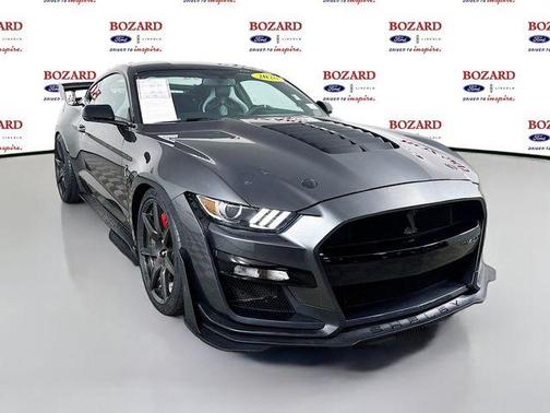 Magnetic 2020 Ford Shelby GT500 Base