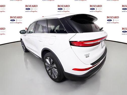 White 2020 Lincoln Corsair Reserve