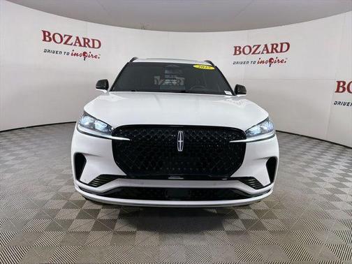 White Metallic 2025 Lincoln Aviator Black Label AWD