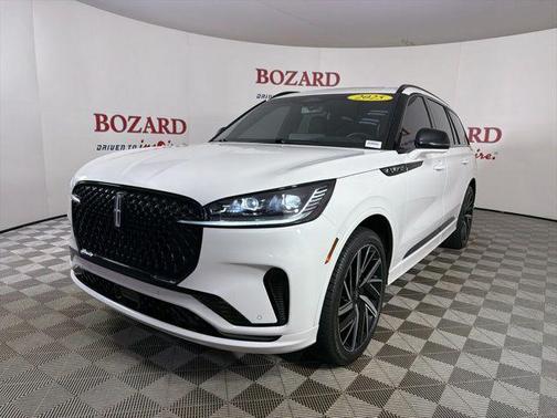 White Metallic 2025 Lincoln Aviator Black Label AWD