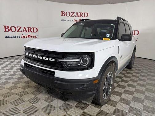 Oxford White 2024 Ford Bronco Sport Outer Banks