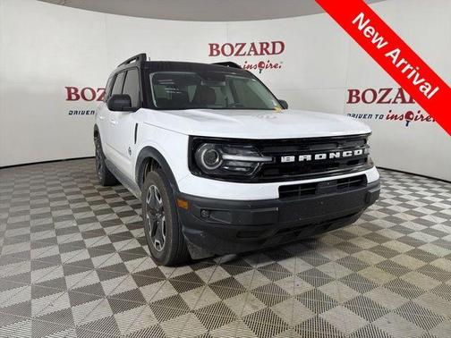 Oxford White 2024 Ford Bronco Sport Outer Banks