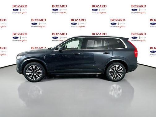 2021 Volvo XC90 T6 Momentum 7 Passenger