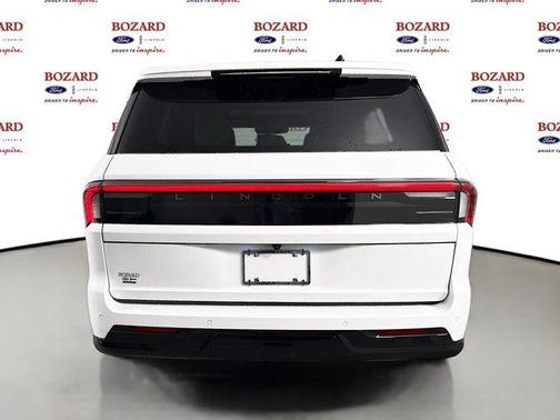 Star White 2026 Lincoln Navigator L Black Label