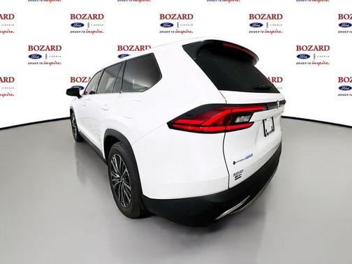 2025 Toyota Grand Highlander Hybrid MAX Platinum