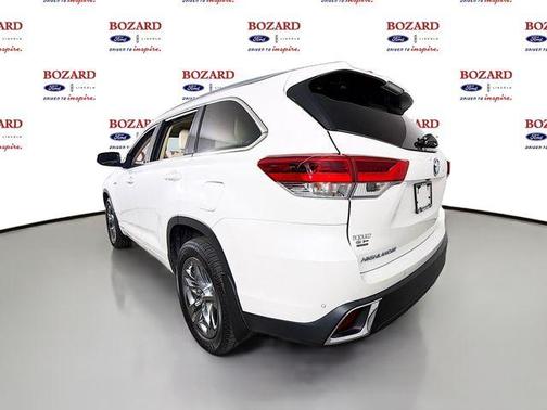 Blizzard Pearl 2019 Toyota Highlander Hybrid Limited