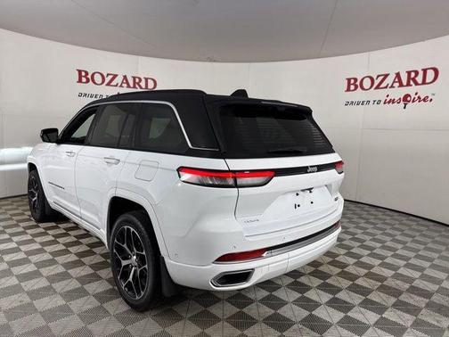 2024 Jeep Grand Cherokee Summit