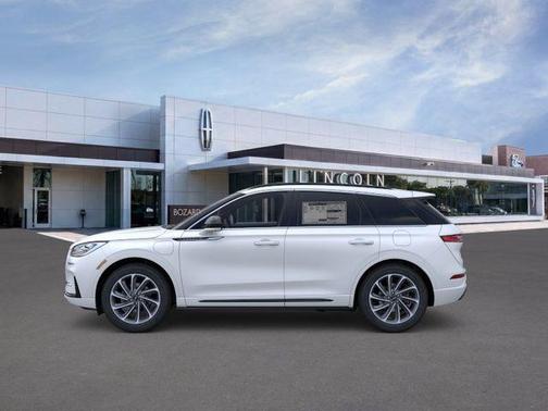 Pristine White 2026 Lincoln Corsair Grand Touring