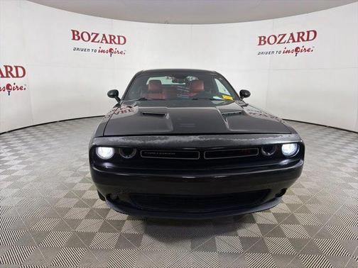 Pitch Black Clearcoat 2016 Dodge Challenger R/T