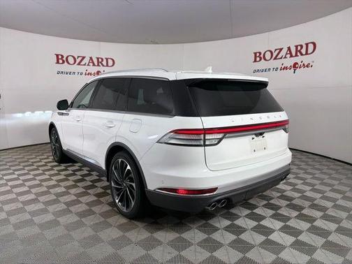 White Metallic 2022 Lincoln Aviator Reserve RWD