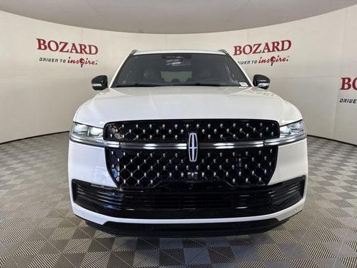 2025 Lincoln Navigator L Black Label