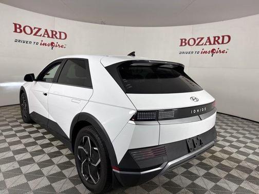 2022 Hyundai IONIQ 5 SE