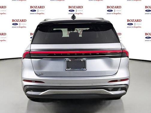 Silver Radiance Metallic 2026 Lincoln Nautilus Reserve