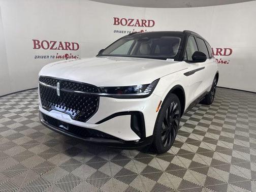 2025 Lincoln Nautilus Reserve