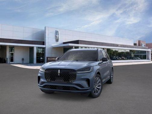 Whisper White 2026 Lincoln Aviator Premiere