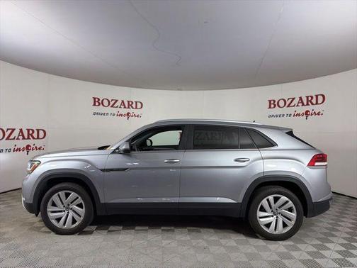 Pyrite Silver Metallic 2022 Volkswagen Atlas Cross Sport 2.0T SE w/Technology