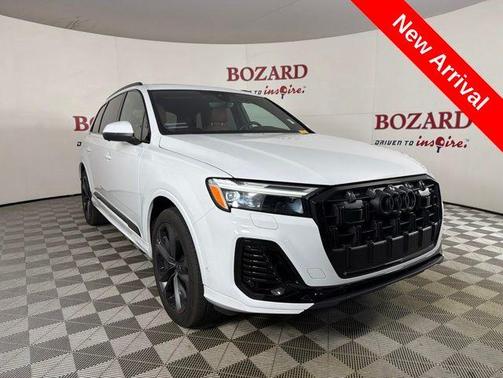 Glacier White Metallic 2025 Audi Q7 55 Premium Plus