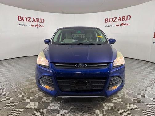 Blue 2015 Ford Escape SE