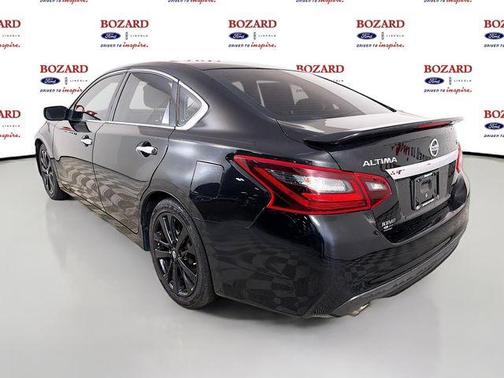 Black 2017 Nissan Altima 2.5 SR