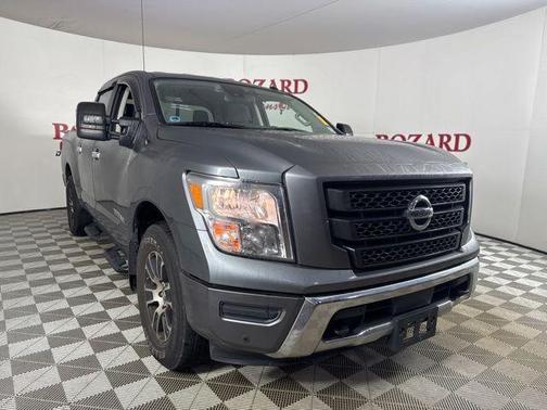 2021 Nissan Titan SV