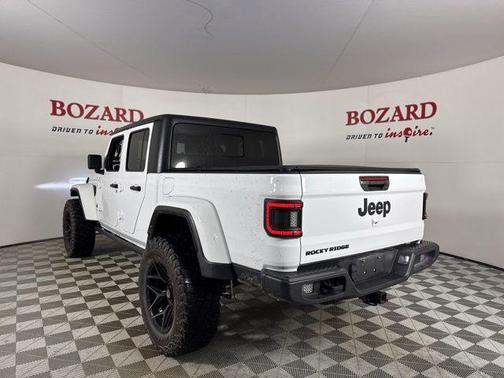 2022 Jeep Gladiator Sport