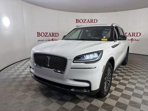 White Metallic 2023 Lincoln Aviator Reserve AWD