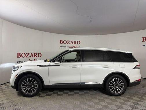 White Metallic 2023 Lincoln Aviator Reserve AWD