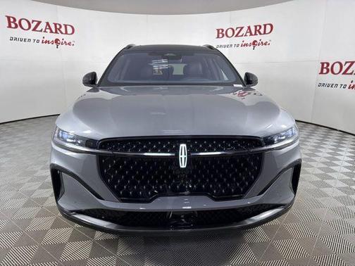 2025 Lincoln Nautilus Reserve