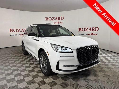 White Metallic 2025 Lincoln Corsair Grand Touring