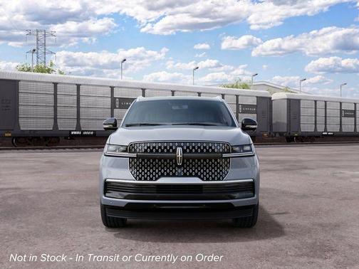 Gray Mist Metallic 2027 Lincoln Navigator Reserve