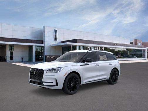 Crystal White Metallic 2026 Lincoln Corsair Reserve