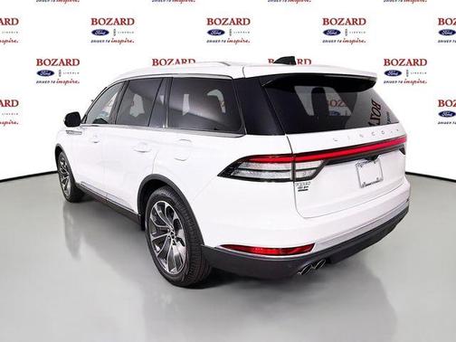 Pristine White 2026 Lincoln Aviator Reserve RWD