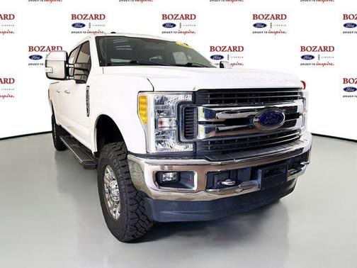 Oxford White 2017 Ford F-250 XLT