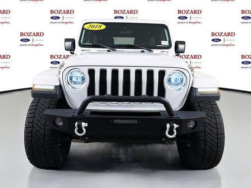 Bright White Clearcoat 2018 Jeep Wrangler Unlimited Sahara