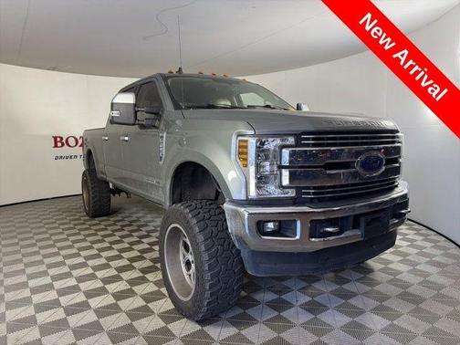 Silver Spruce 2019 Ford F-250 Lariat