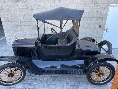 1920 Ford Model T 
