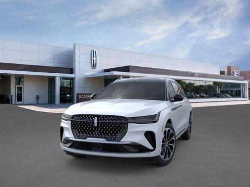 White Platinum Clearcoat Metallic 2026 Lincoln Nautilus Reserve