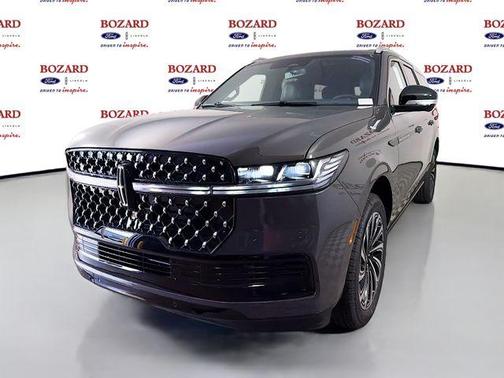 Metallic 2026 Lincoln Navigator L Black Label