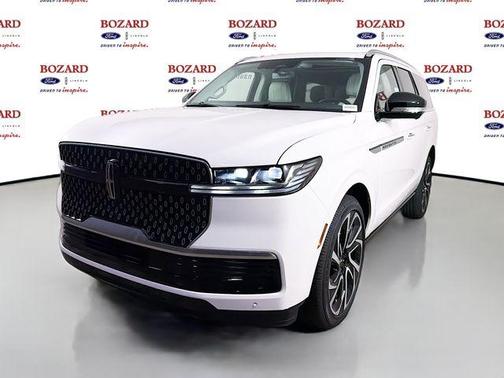 Star White 2026 Lincoln Navigator Reserve