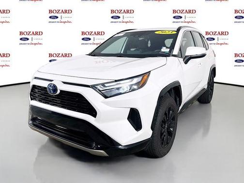 2023 Toyota RAV4 Hybrid SE