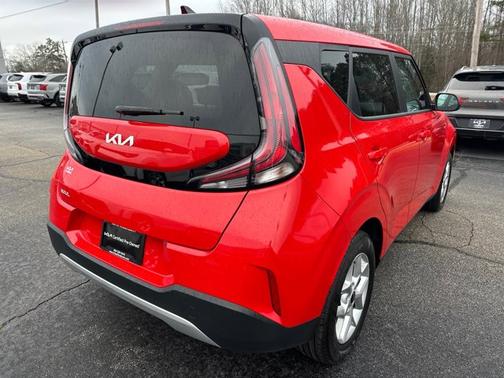 2024 Kia Soul LX