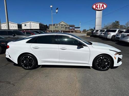 2023 Kia K5 GT-Line