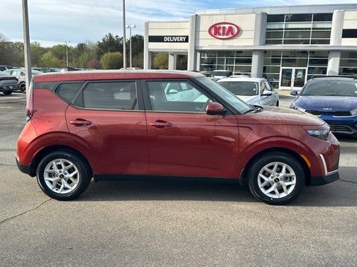 2025 Kia Soul S