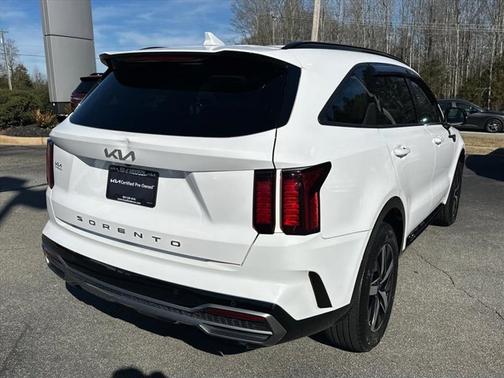 2022 Kia Sorento S